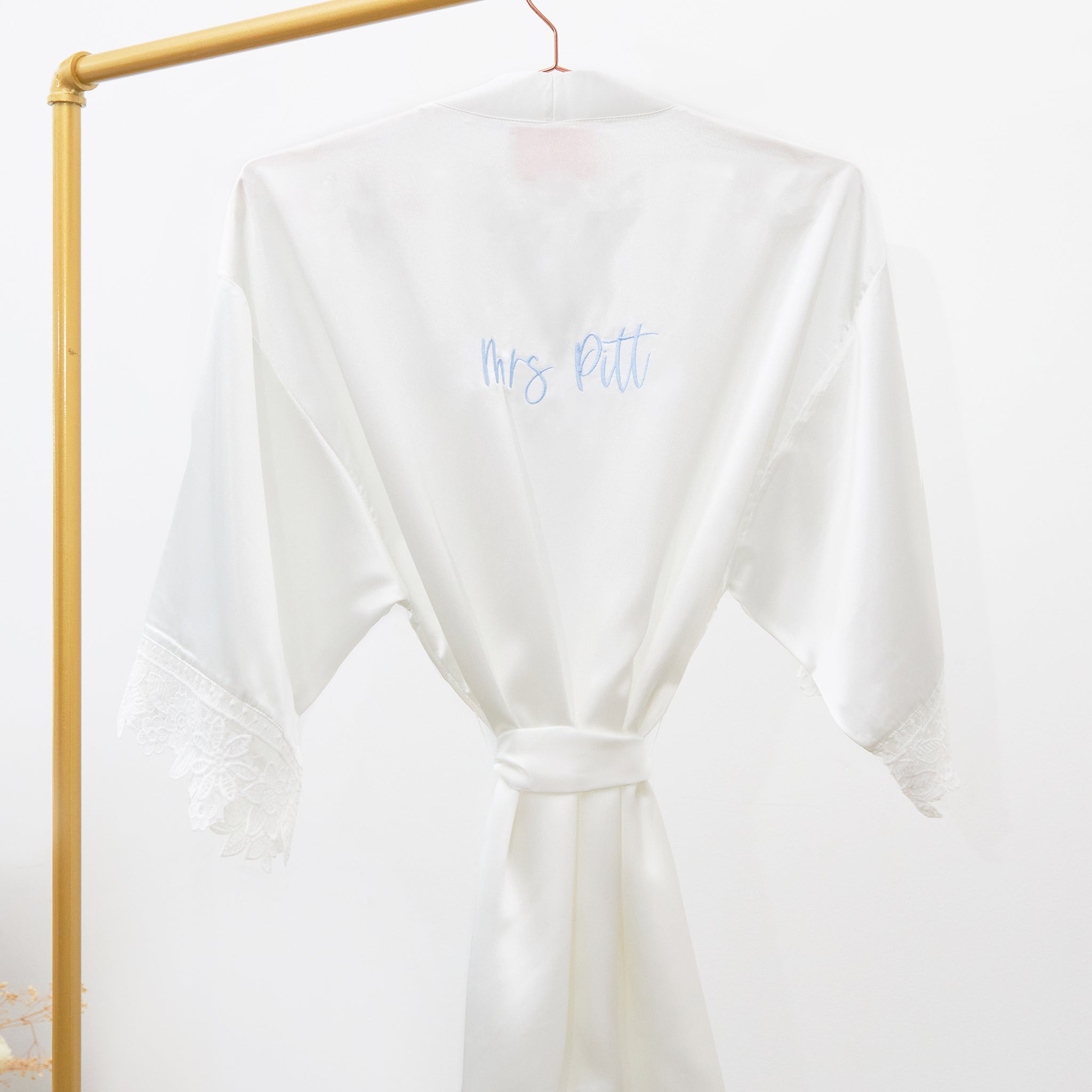 Claudine Lace Robe - White